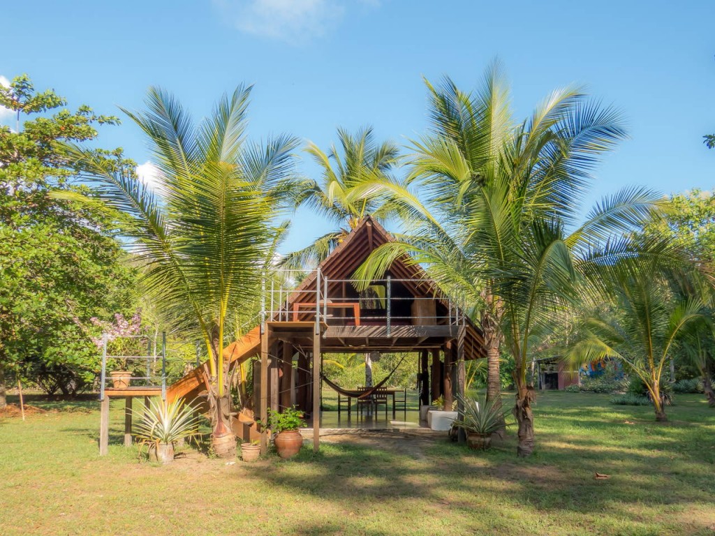 Cabin-in-the-Jungle-Costa-Rica-01-1024x768